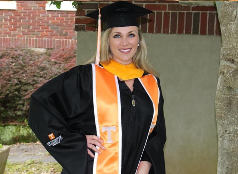 online student Lori Hughes at graduation